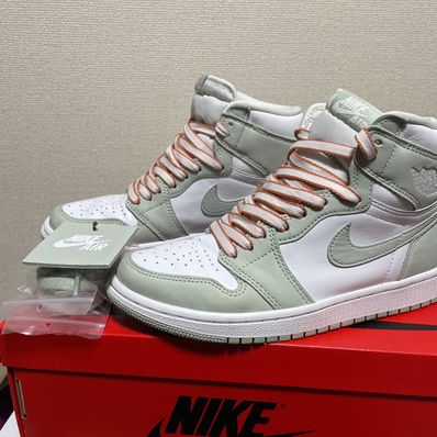 Nike Women's Air Jordan 1 High OG "Seafoam"