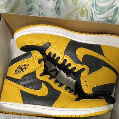 Nike Air Jordan 1 High OG "Pollen"