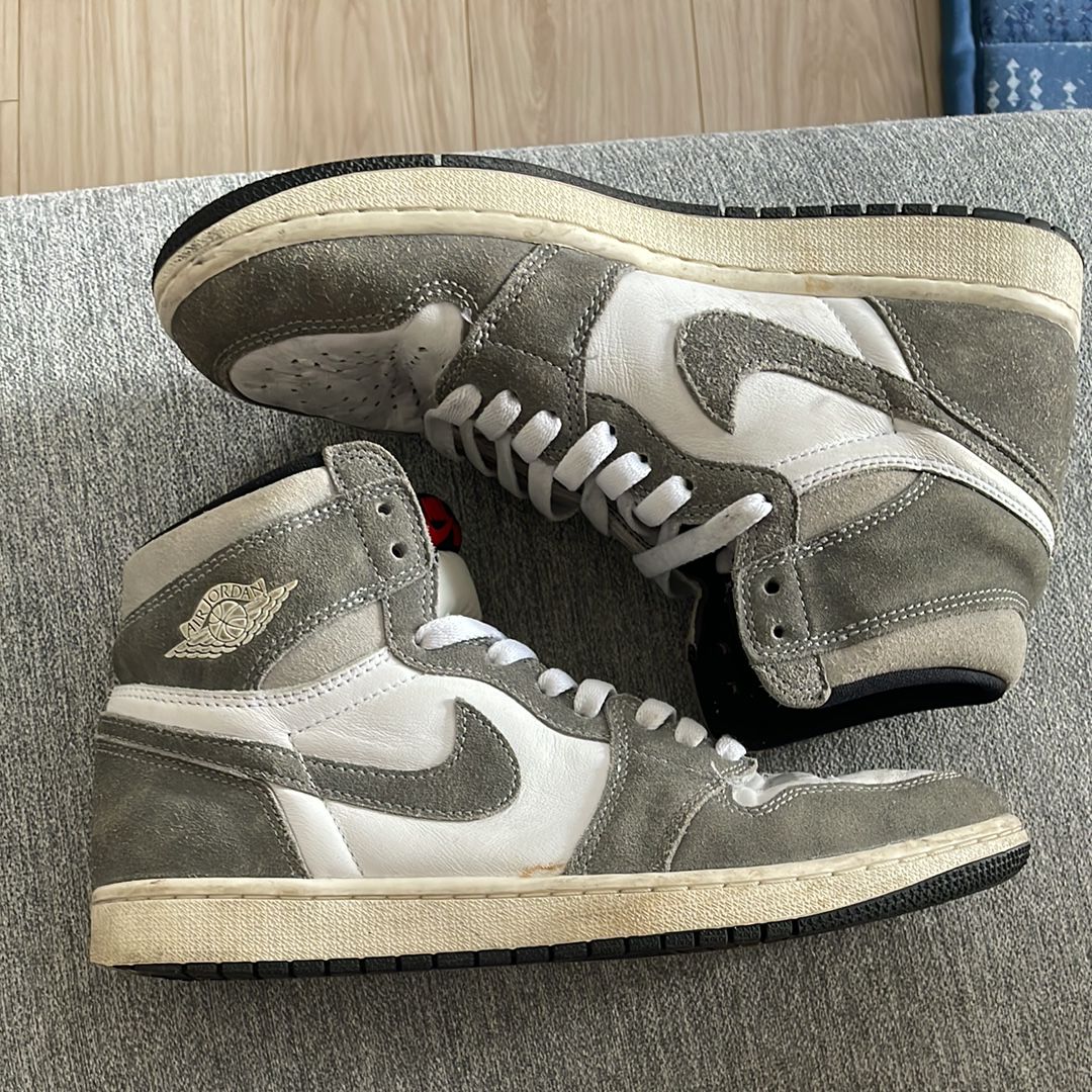 Nike Air Jordan 1 Retro High OG "Black and Smoke Grey"