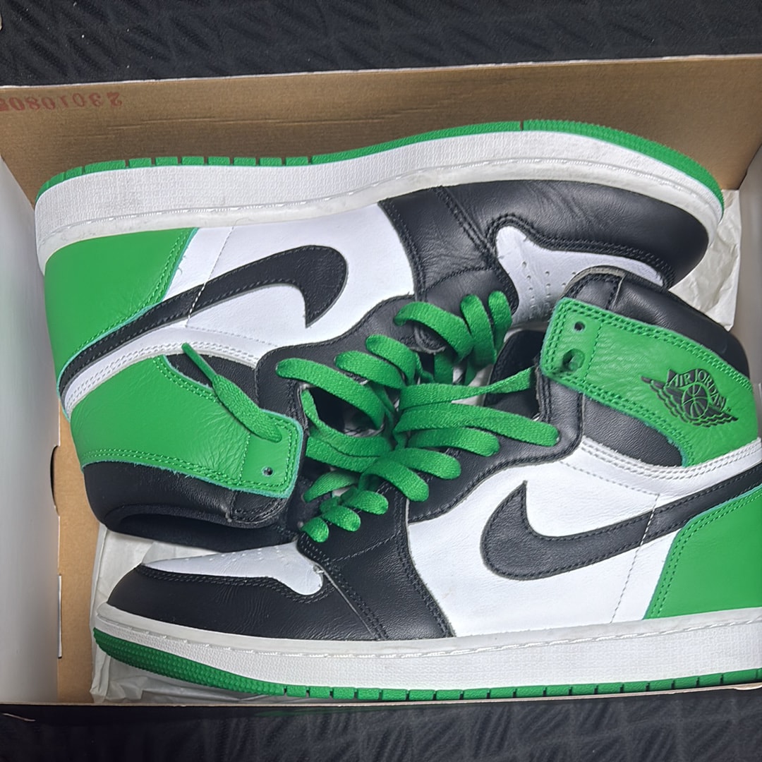 Nike Air Jordan 1 Retro High OG "Celtics/Black and Lucky Green" (2023)