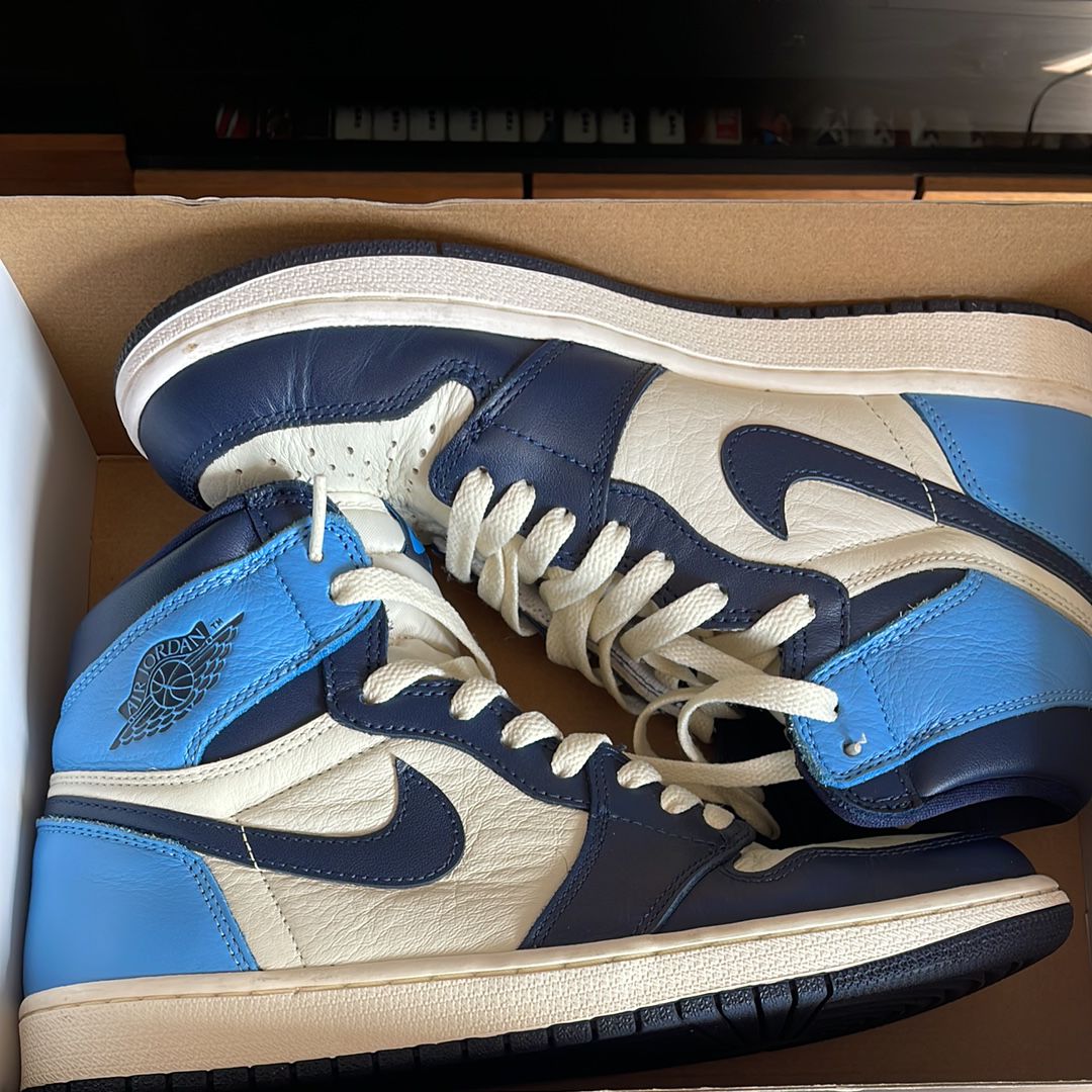 Nike Air Jordan 1 Retro High OG "Obsidian/University Blue"