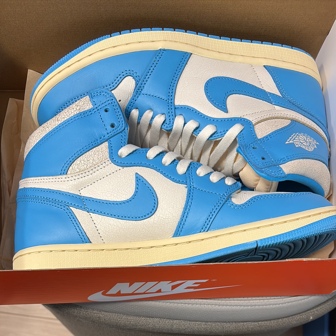 Nike Air Jordan 1 Retro High OG "UNC Reimagined"