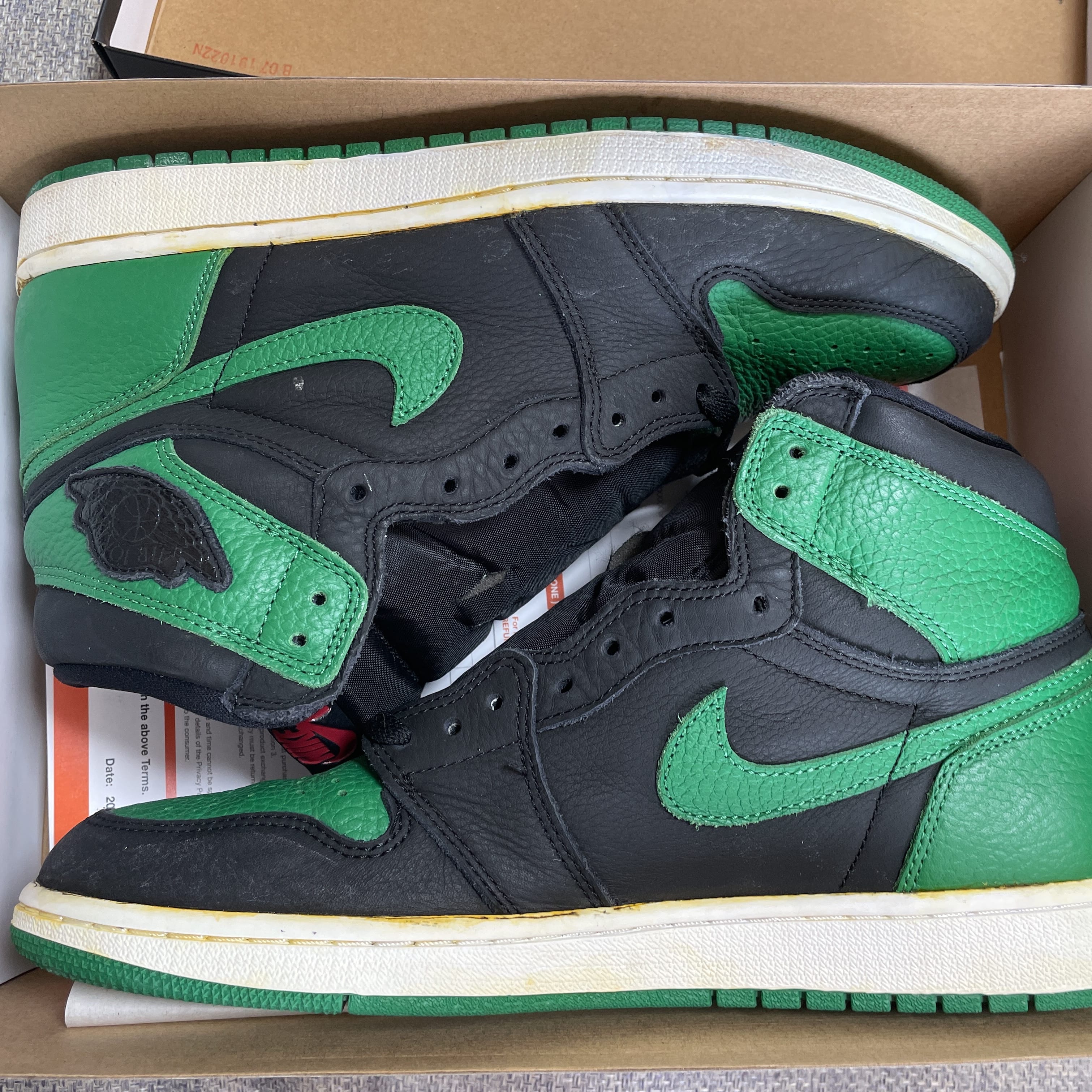 Nike Air Jordan 1 Retro High OG "Black/Pine Green" (2020)