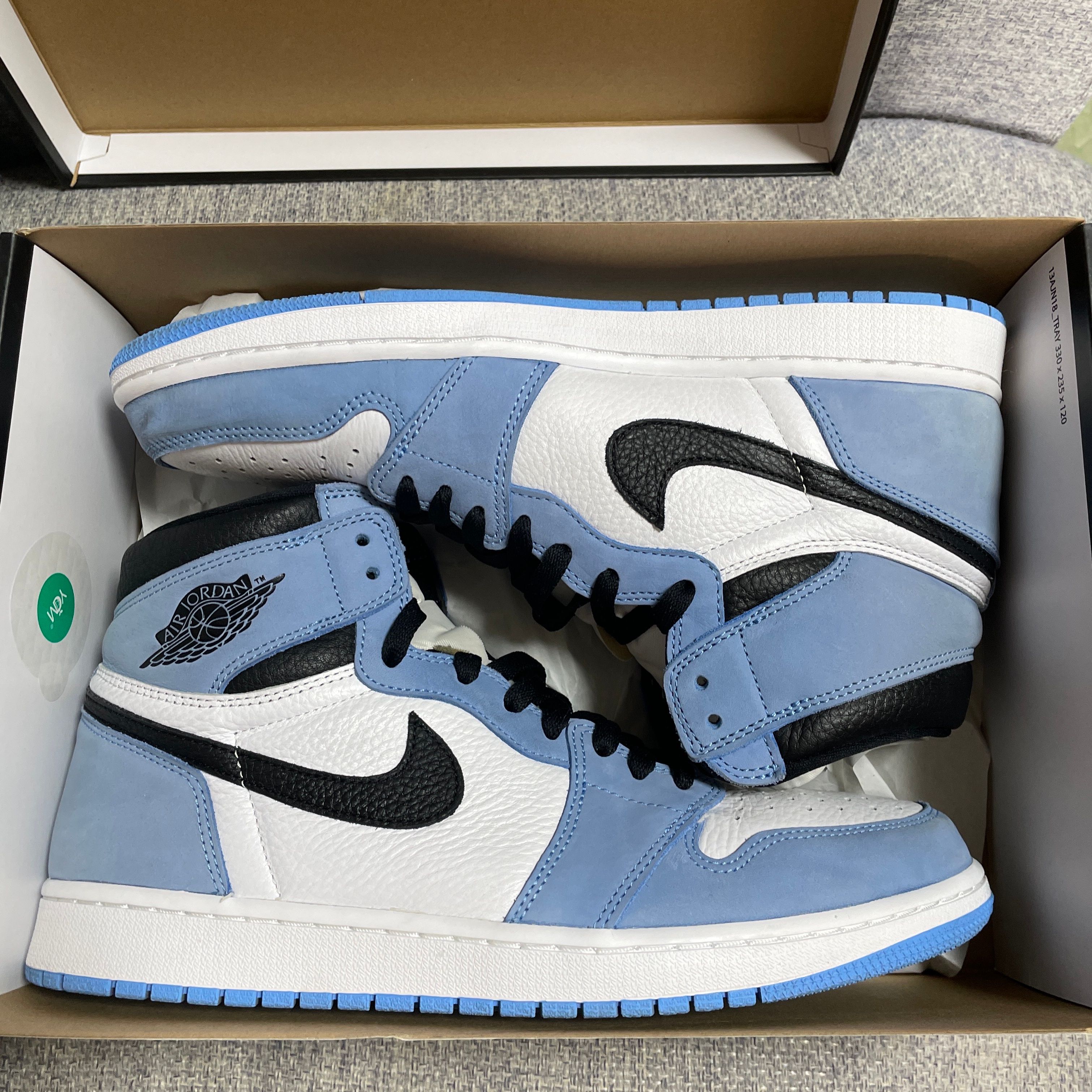 Nike Air Jordan 1 High OG "University Blue"