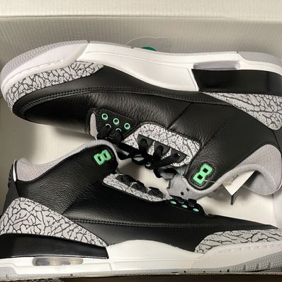 Nike Air Jordan 3 Retro "Green Glow"