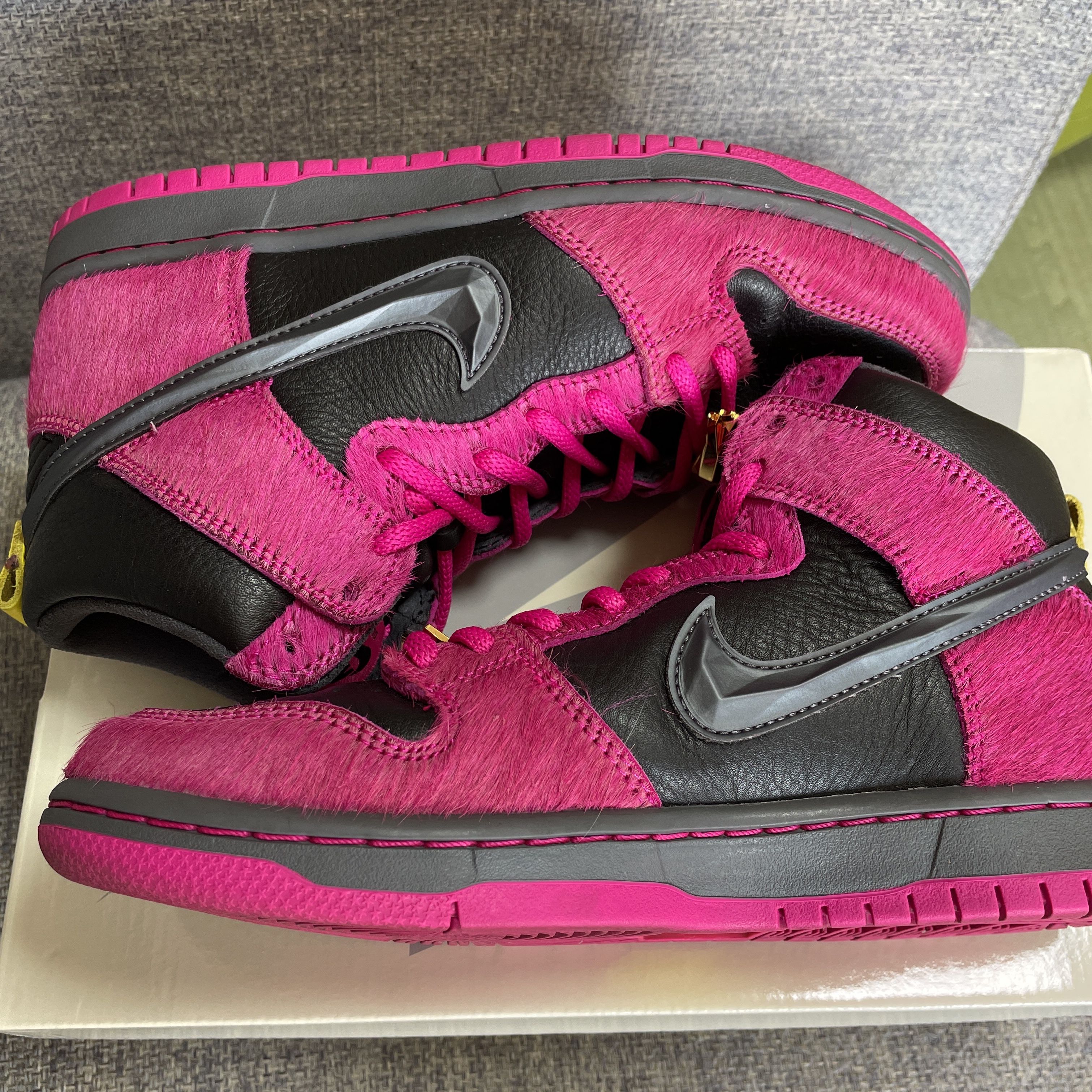 Run The Jewels × Nike SB Dunk High "Active Pink and Black"