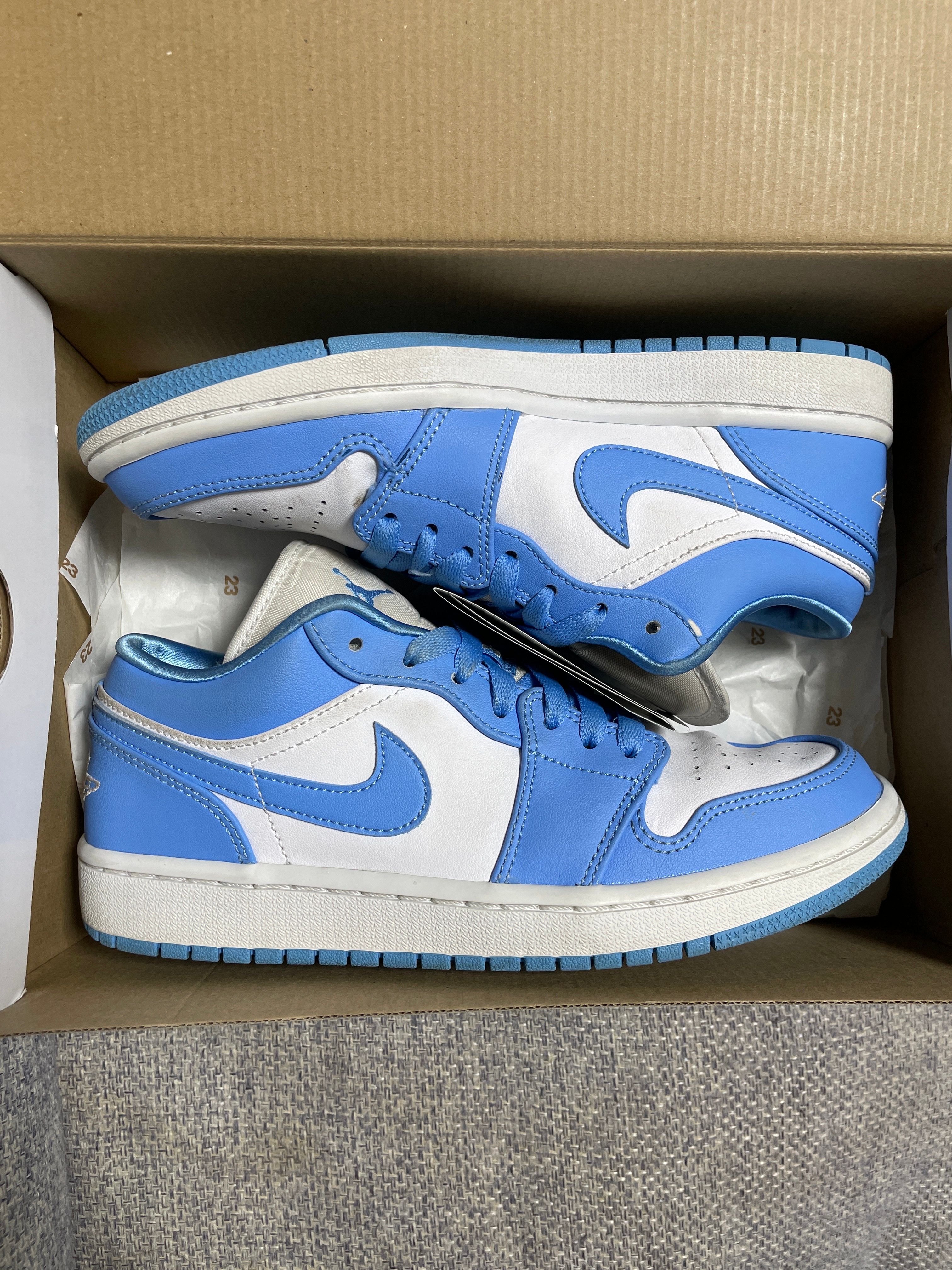 Nike Women's Air Jordan 1 Low "UNC"