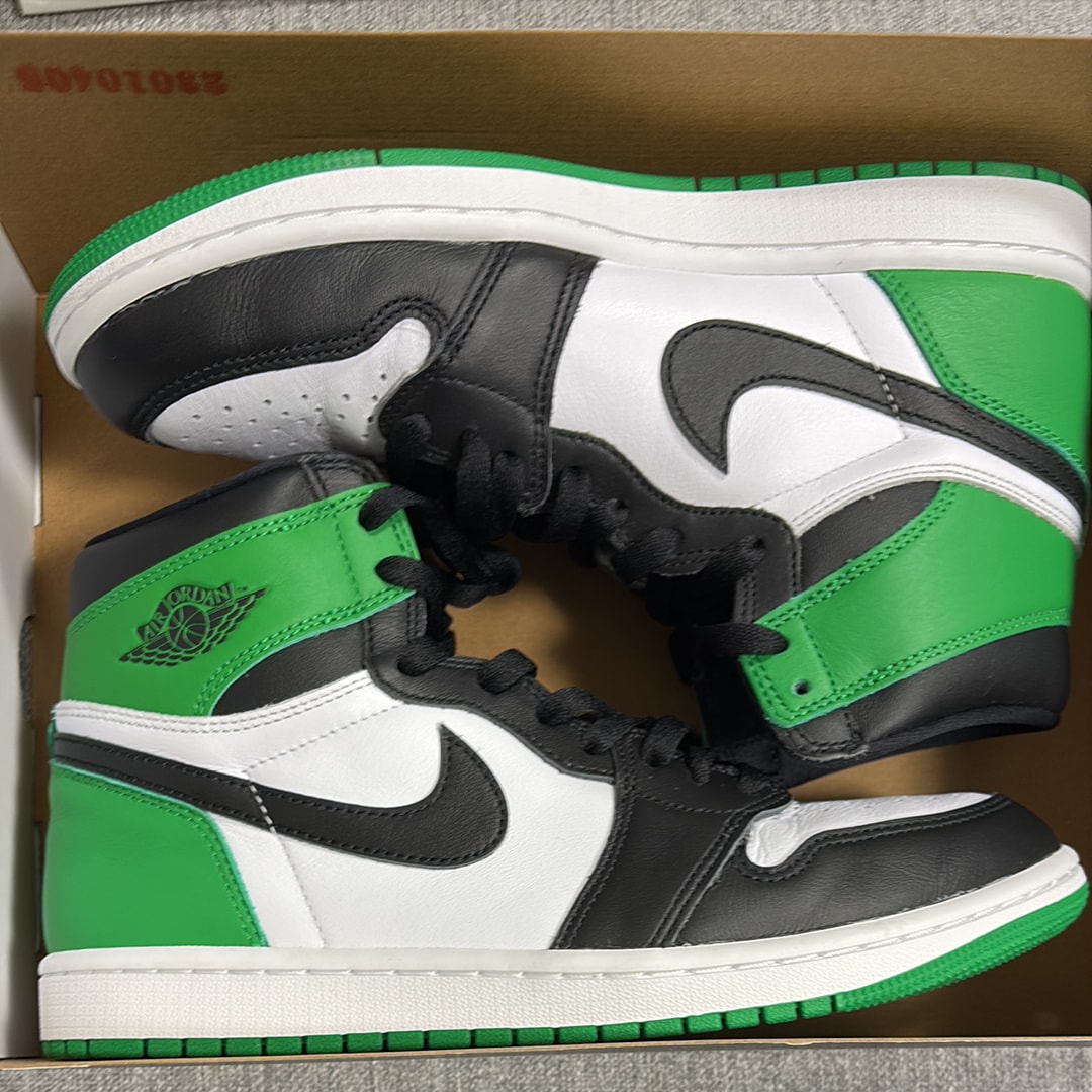 Nike Air Jordan 1 Retro High OG "Celtics/Black and Lucky Green" (2023)