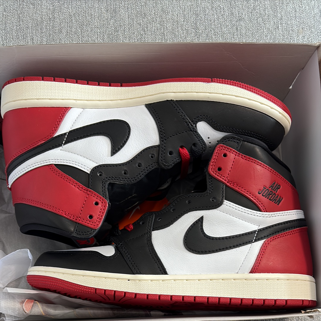 Nike Air Jordan 1 Retro High OG "Black Toe Reimagined"