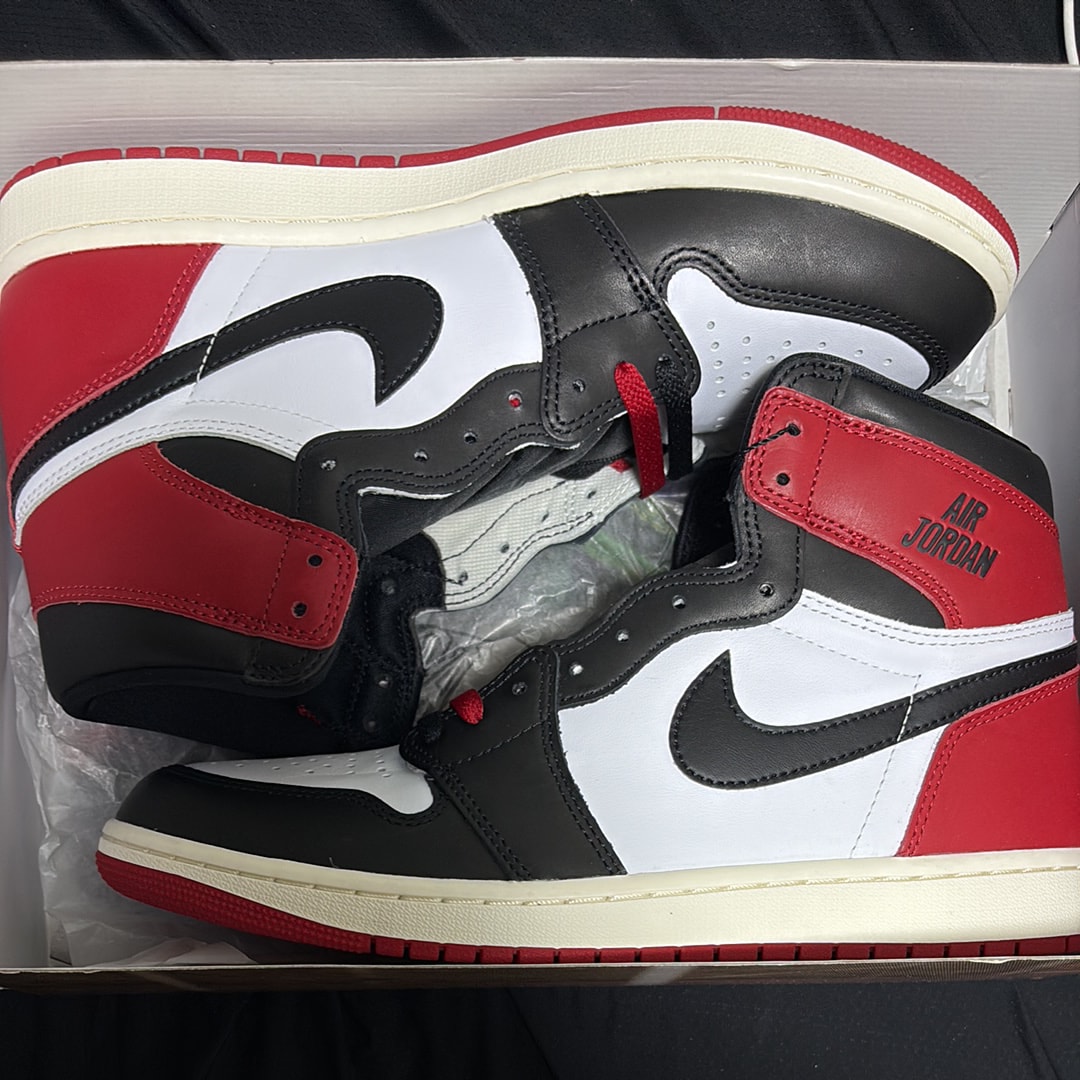 Nike Air Jordan 1 Retro High OG "Black Toe Reimagined"