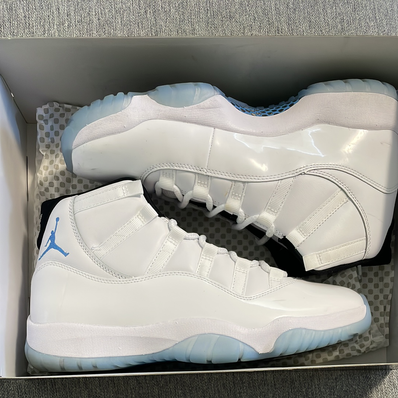 Nike Air Jordan 11 Retro "White/Legend Blue"