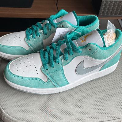 Nike Air Jordan 1 Low SE "New Emerald"