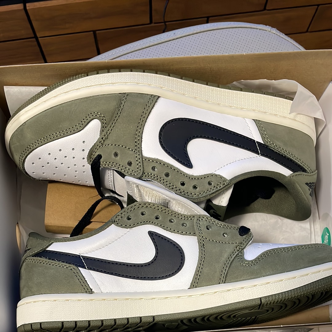 Nike Air Jordan 1 Low OG "Medium Olive and Summit White"