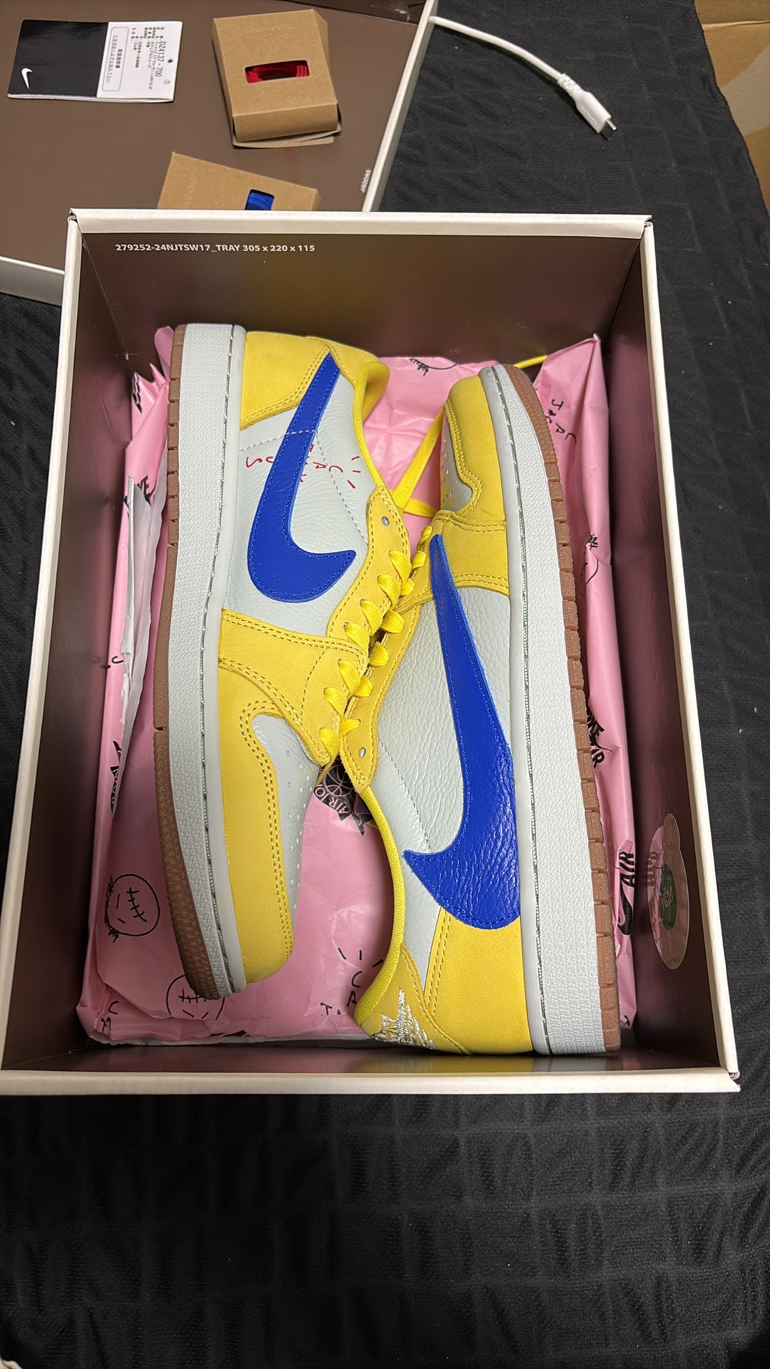 Travis Scott × Nike Women's Air Jordan 1 Retro Low OG "Canary"