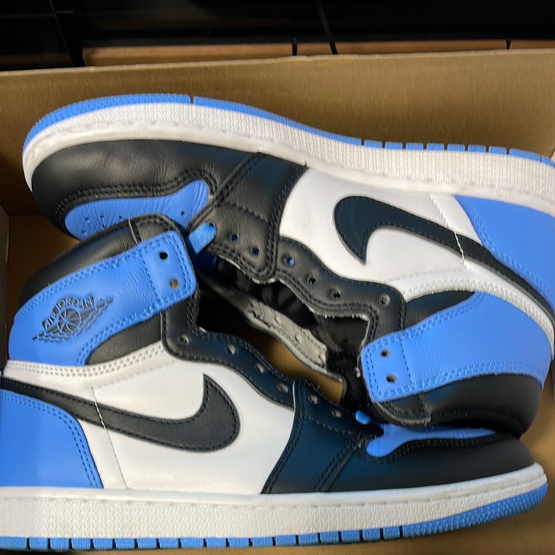 Nike Air Jordan 1 Retro High OG "University Blue/UNC Toe"