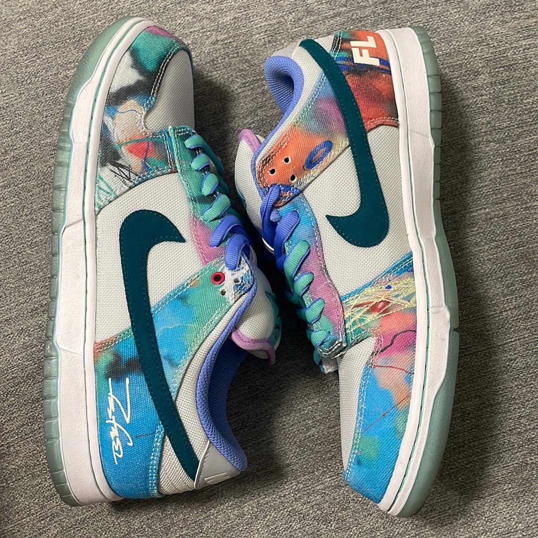 Futura × Nike SB Dunk Low "White and Geode Teal"