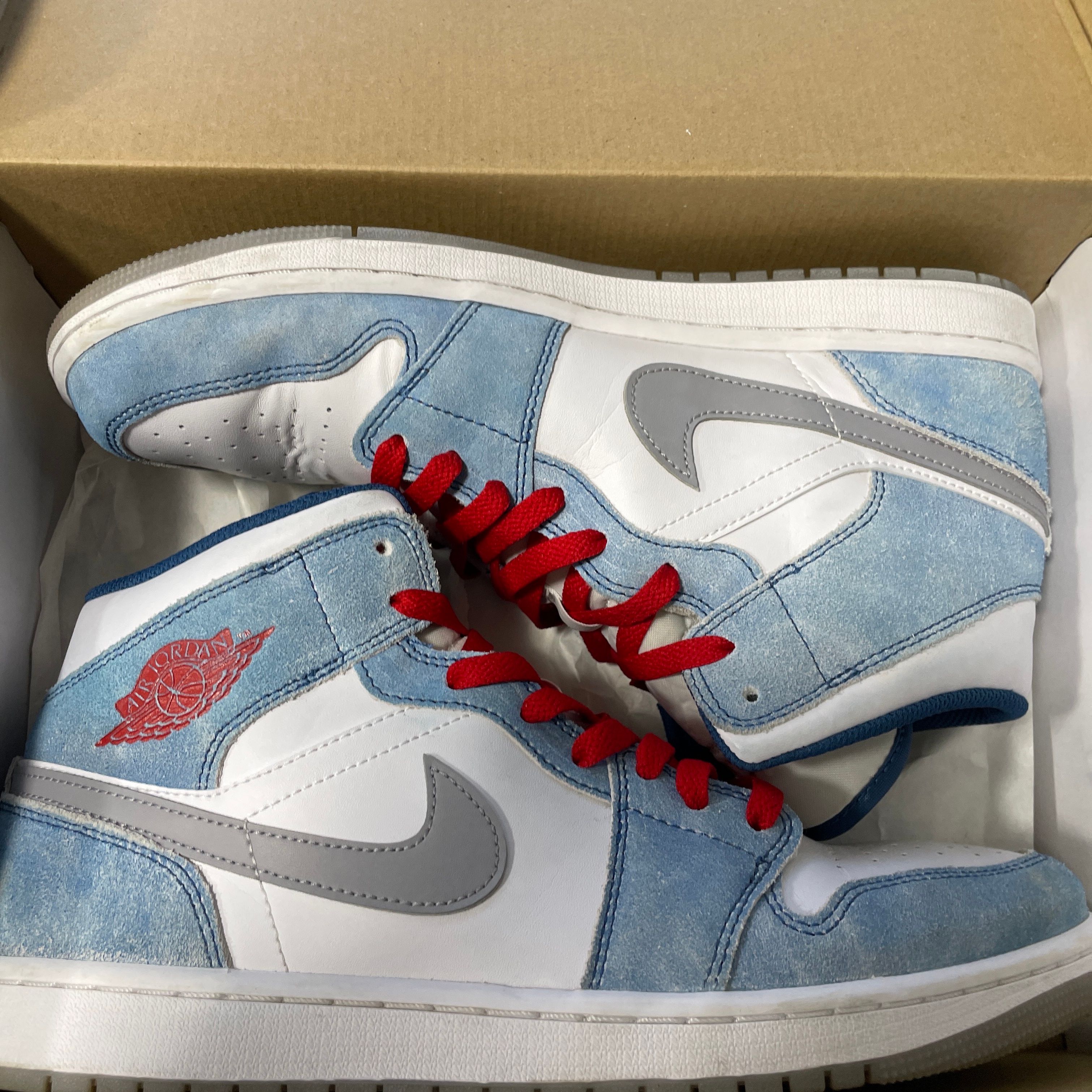 Nike Air Jordan 1 Mid SE "White/Hyper Royal/Red"