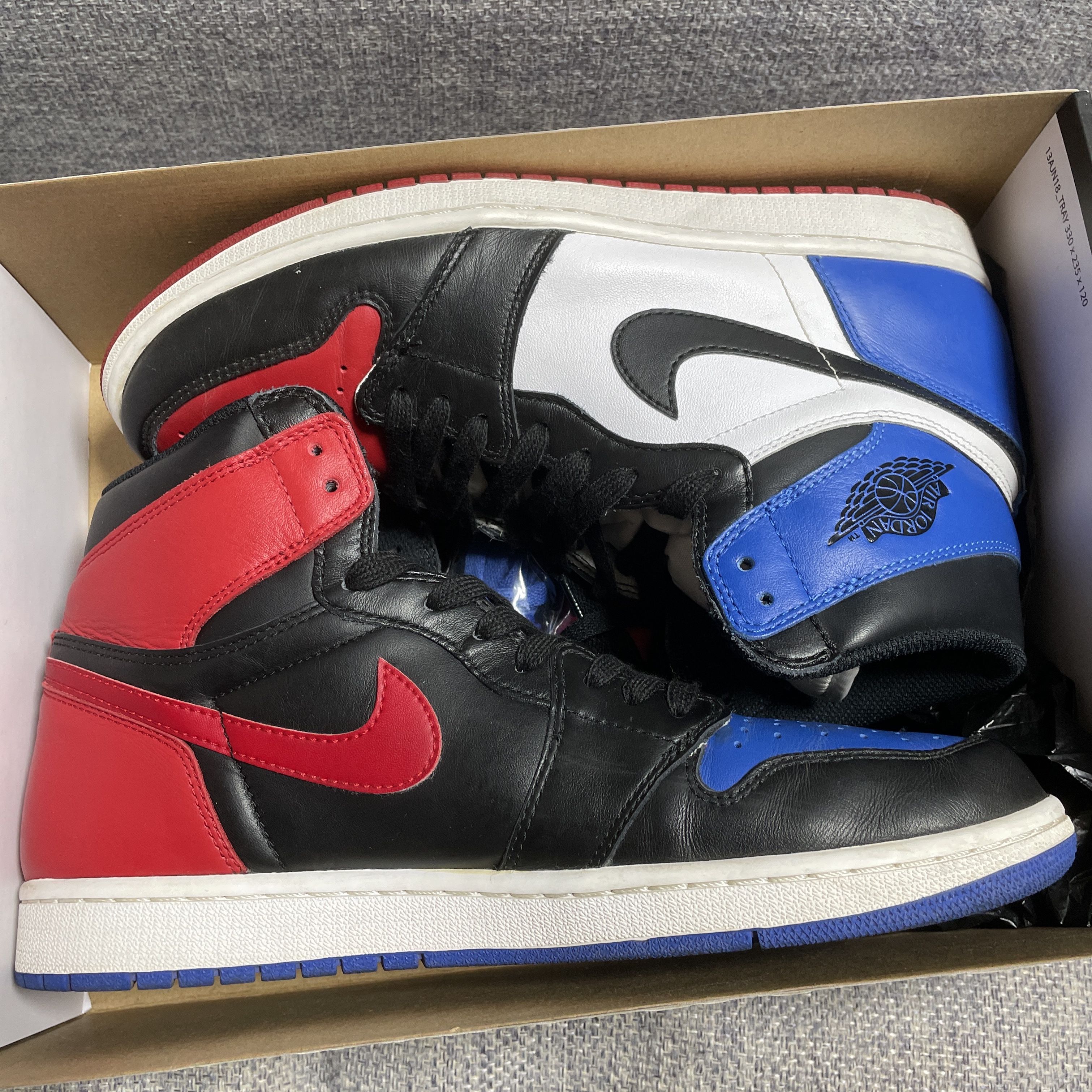 Nike Air Jordan 1 Retro High "Top 3"