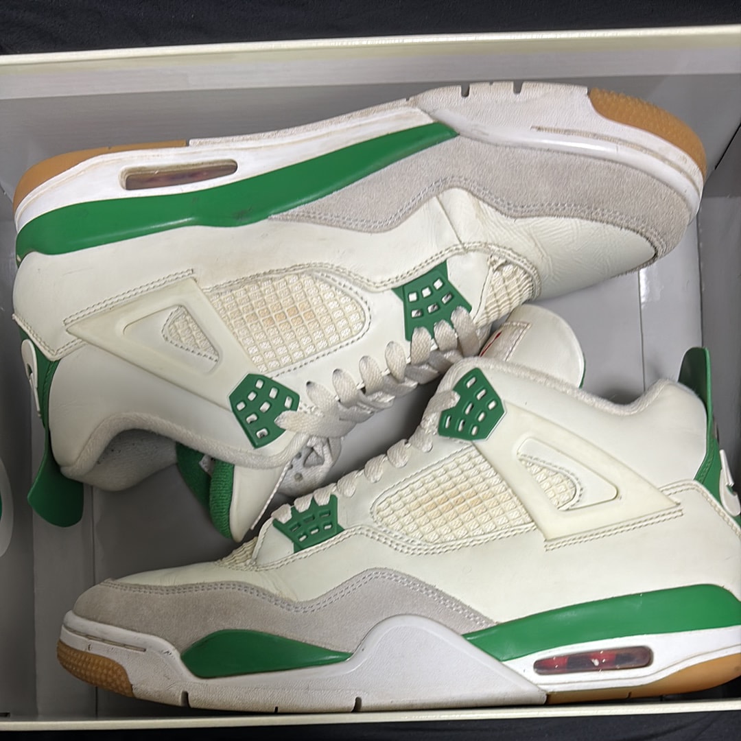 Nike SB × Air Jordan 4 Retro SP "Pine Green"