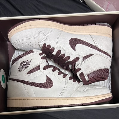 A Ma Maniere × Nike Air Jordan 1 Retro High OG "Sail and Burgundy"