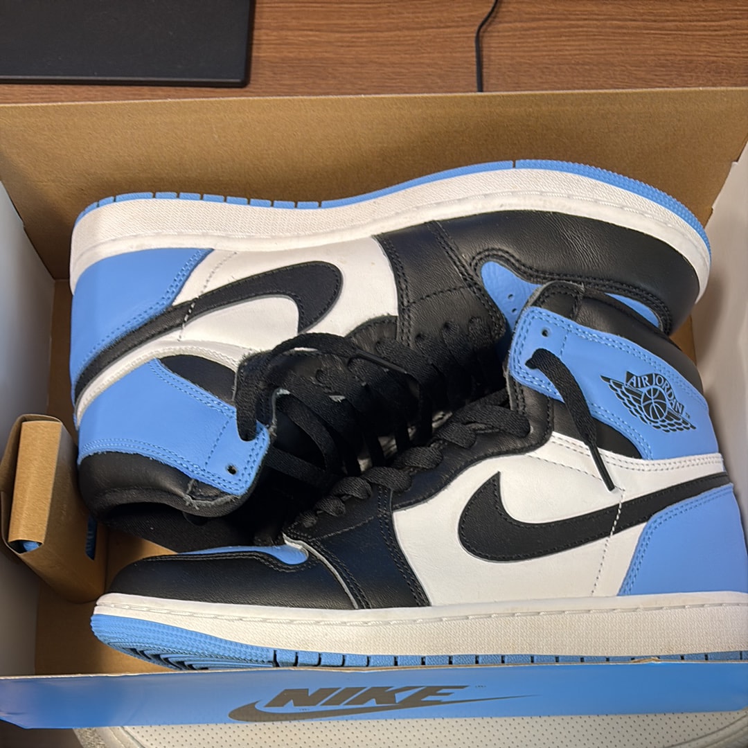 Nike Air Jordan 1 Retro High OG "University Blue/UNC Toe"