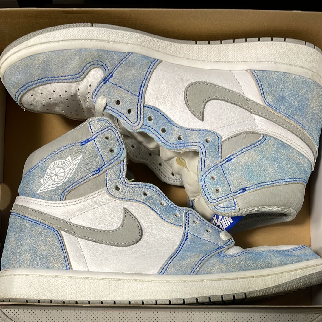 Nike Air Jordan 1 High OG "Hyper Royal"