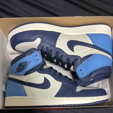 Nike Air Jordan 1 Retro High OG "Obsidian/University Blue"
