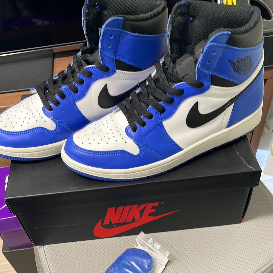 Nike Air Jordan 1 Retro High OG "Game Royal"