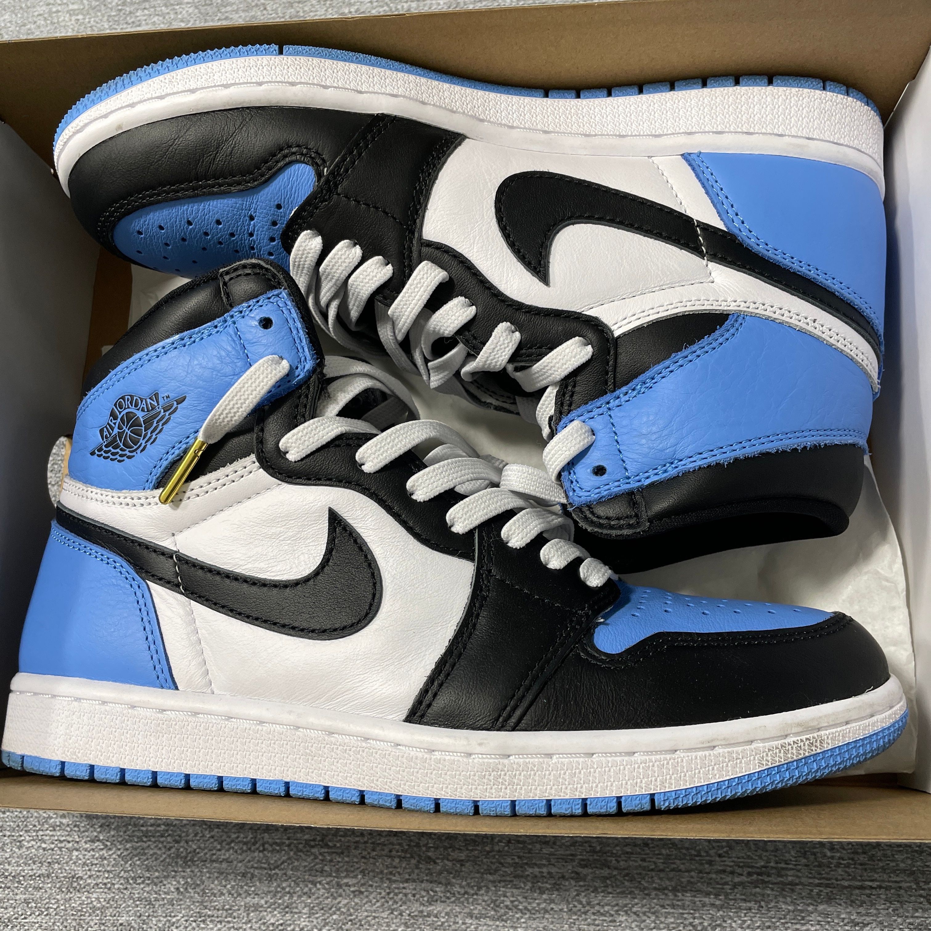 Nike Air Jordan 1 Retro High OG "University Blue/UNC Toe"