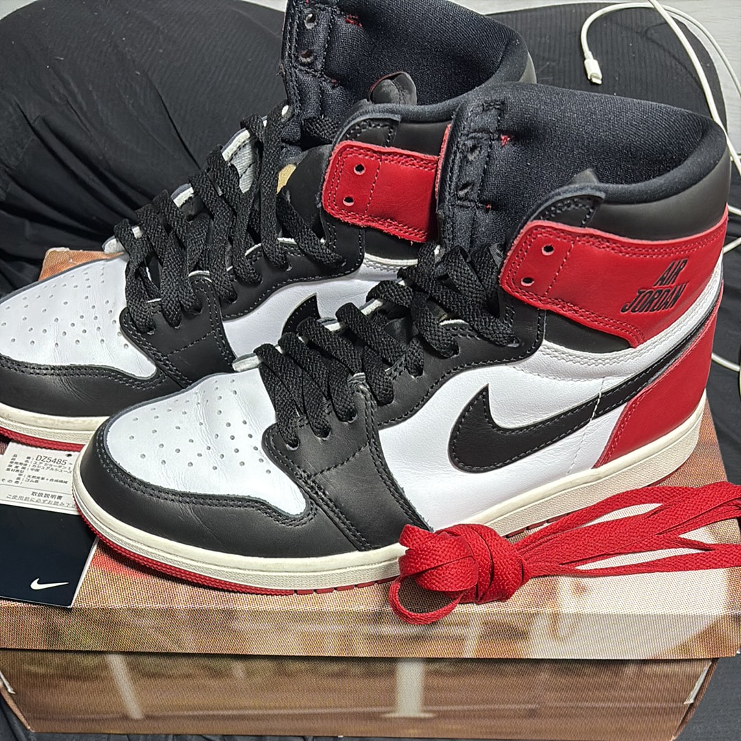 Nike Air Jordan 1 Retro High OG "Black Toe Reimagined"