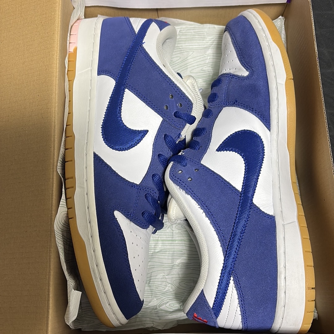 Nike SB Dunk Low "Los Angeles Dodgers/Deep Royal Blue"