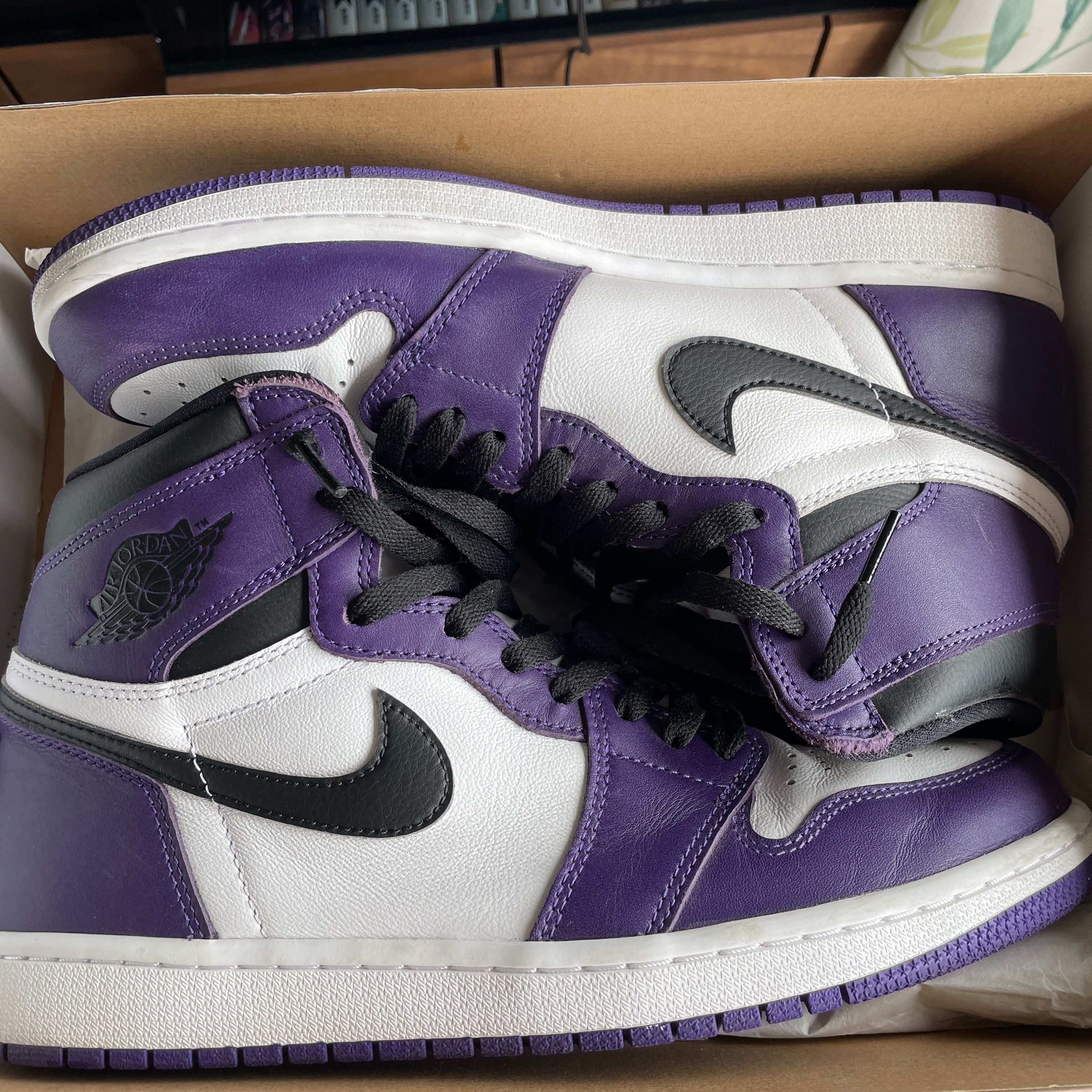 Nike Air Jordan 1 Retro High OG "Court Purple White/Black" (2020)