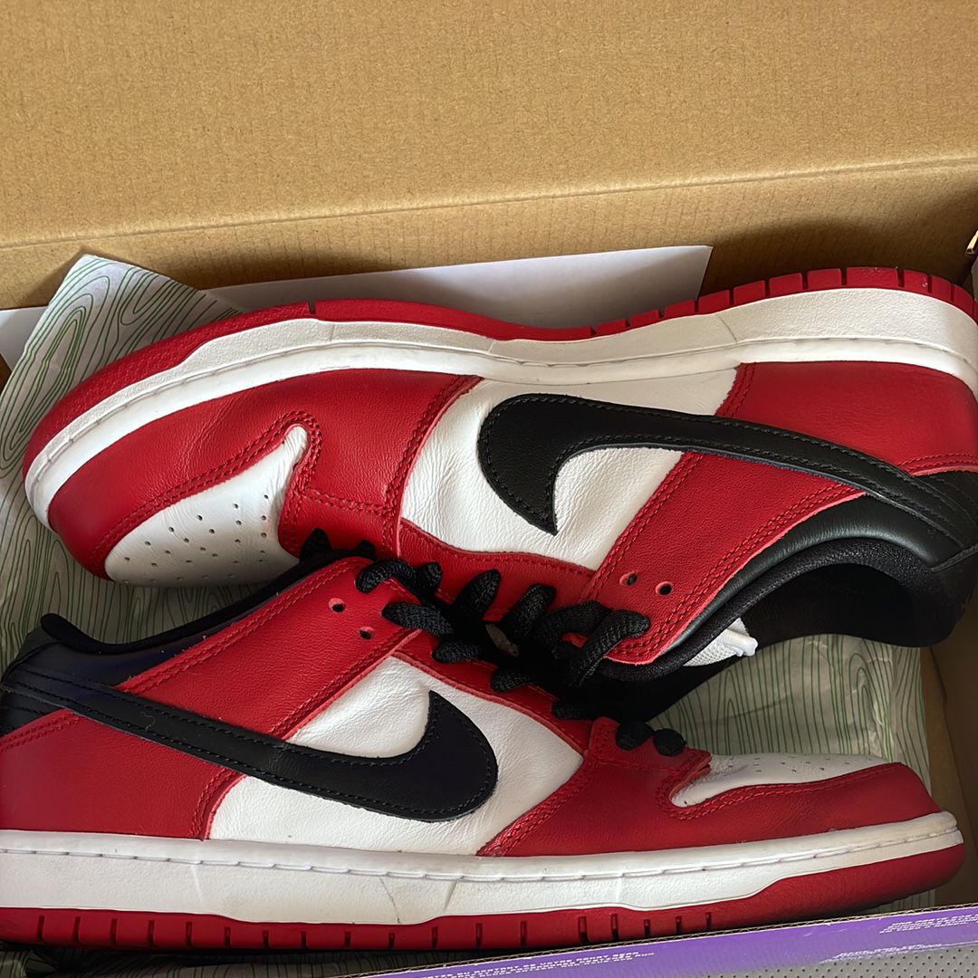 Nike SB Dunk Low Pro "J-Pack Chicago/Varsity Red and White"