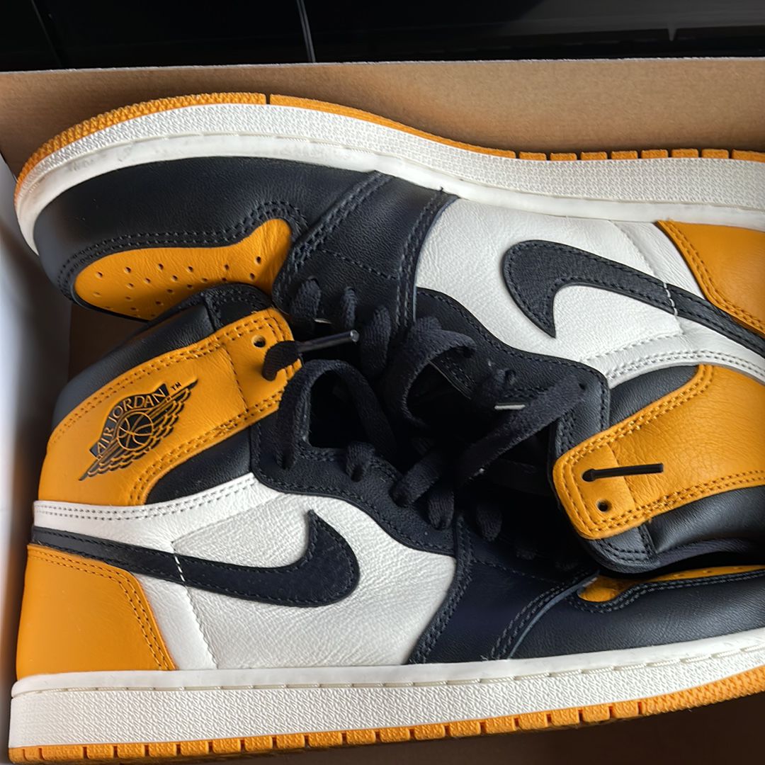 Nike Air Jordan 1 Retro High OG "Taxi"