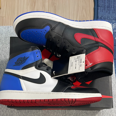 Nike Air Jordan 1 Retro High "Top 3"