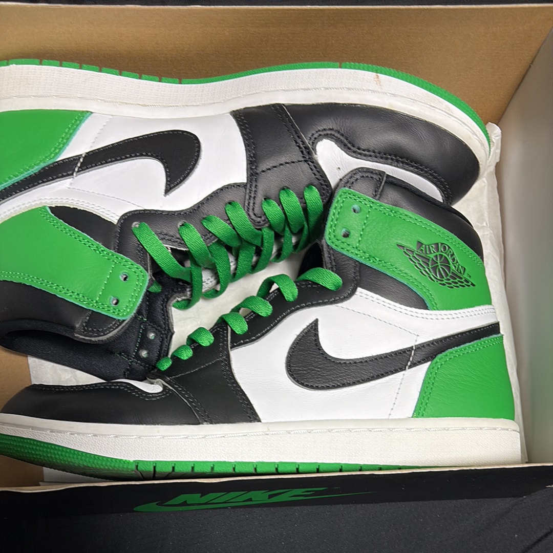 Nike Air Jordan 1 Retro High OG "Celtics/Black and Lucky Green" (2023)