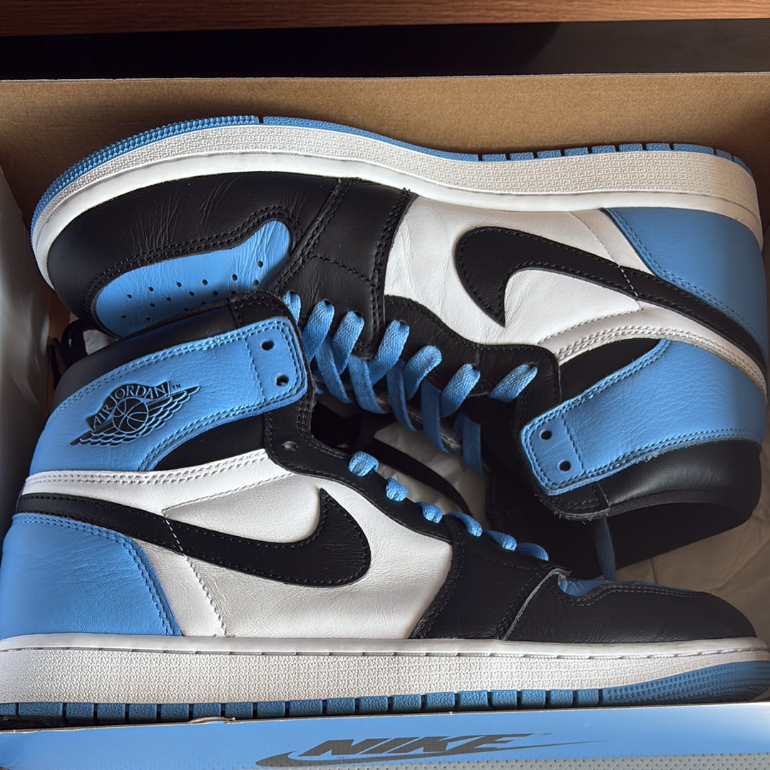 Nike Air Jordan 1 Retro High OG "University Blue/UNC Toe"