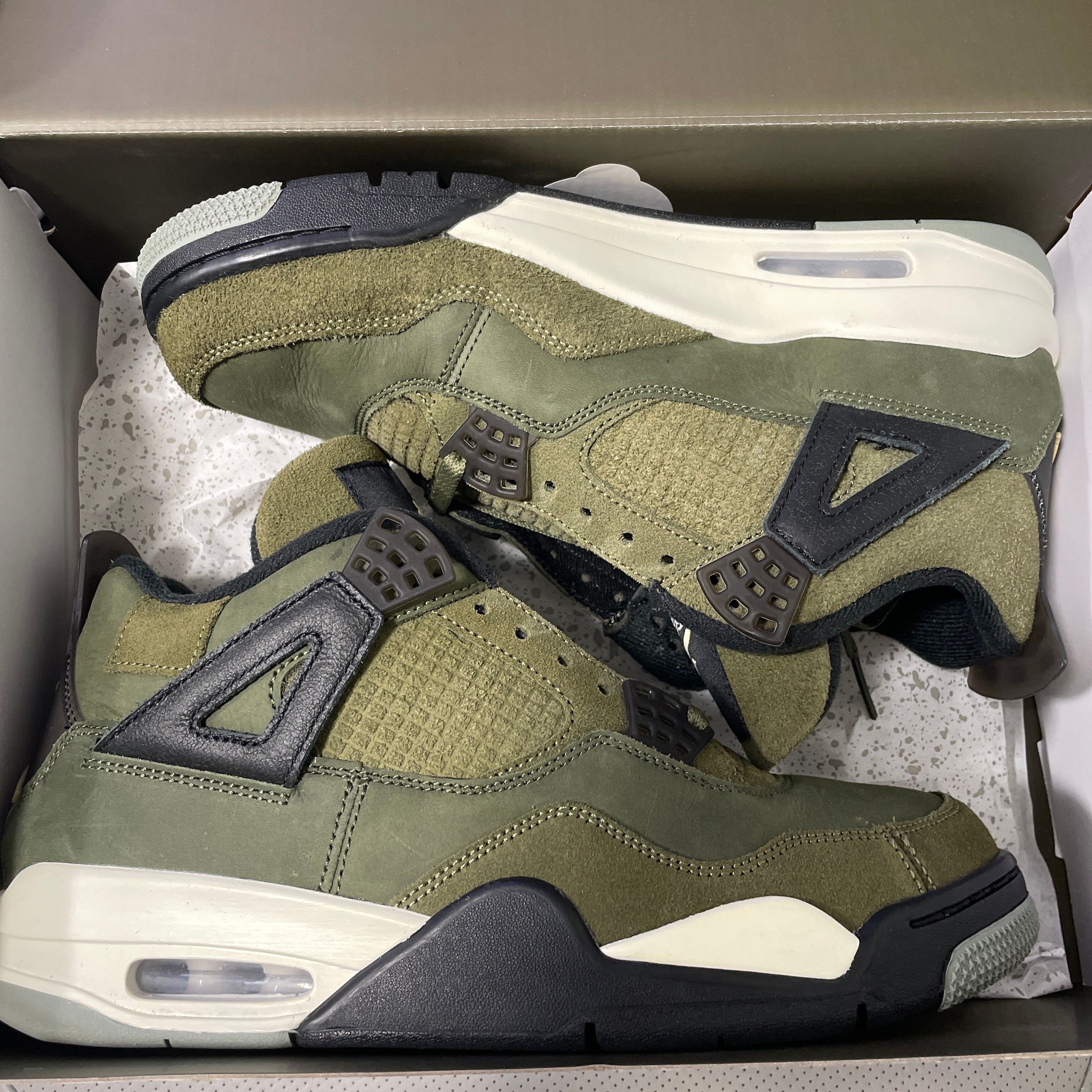 Nike Air Jordan 4 Retro SE Craft "Olive"