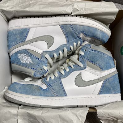 Nike Air Jordan 1 High OG "Hyper Royal"