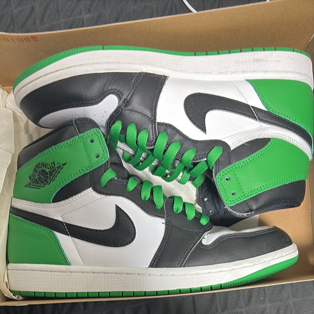 Nike Air Jordan 1 Retro High OG "Celtics/Black and Lucky Green" (2023)