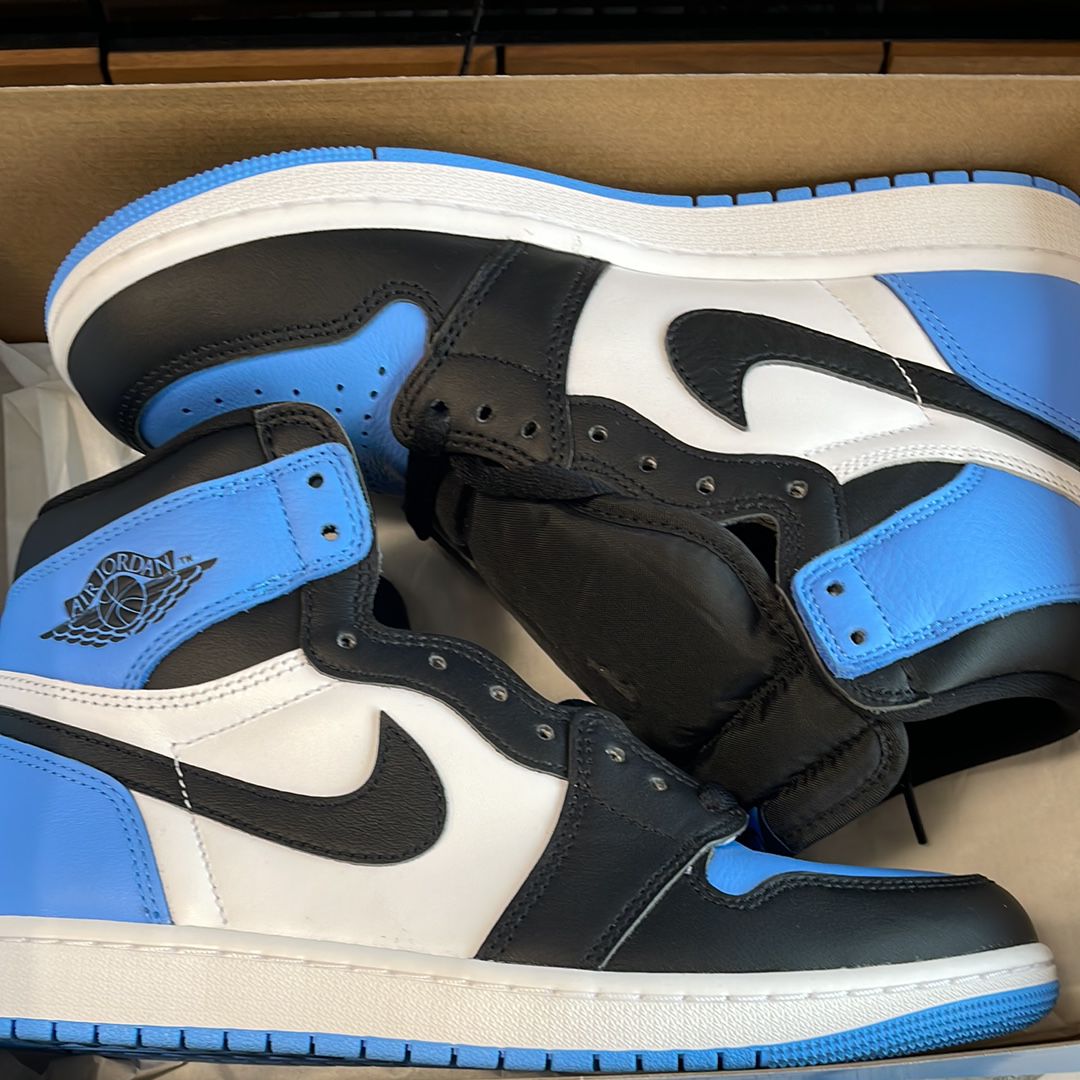 Nike Air Jordan 1 Retro High OG "University Blue/UNC Toe"