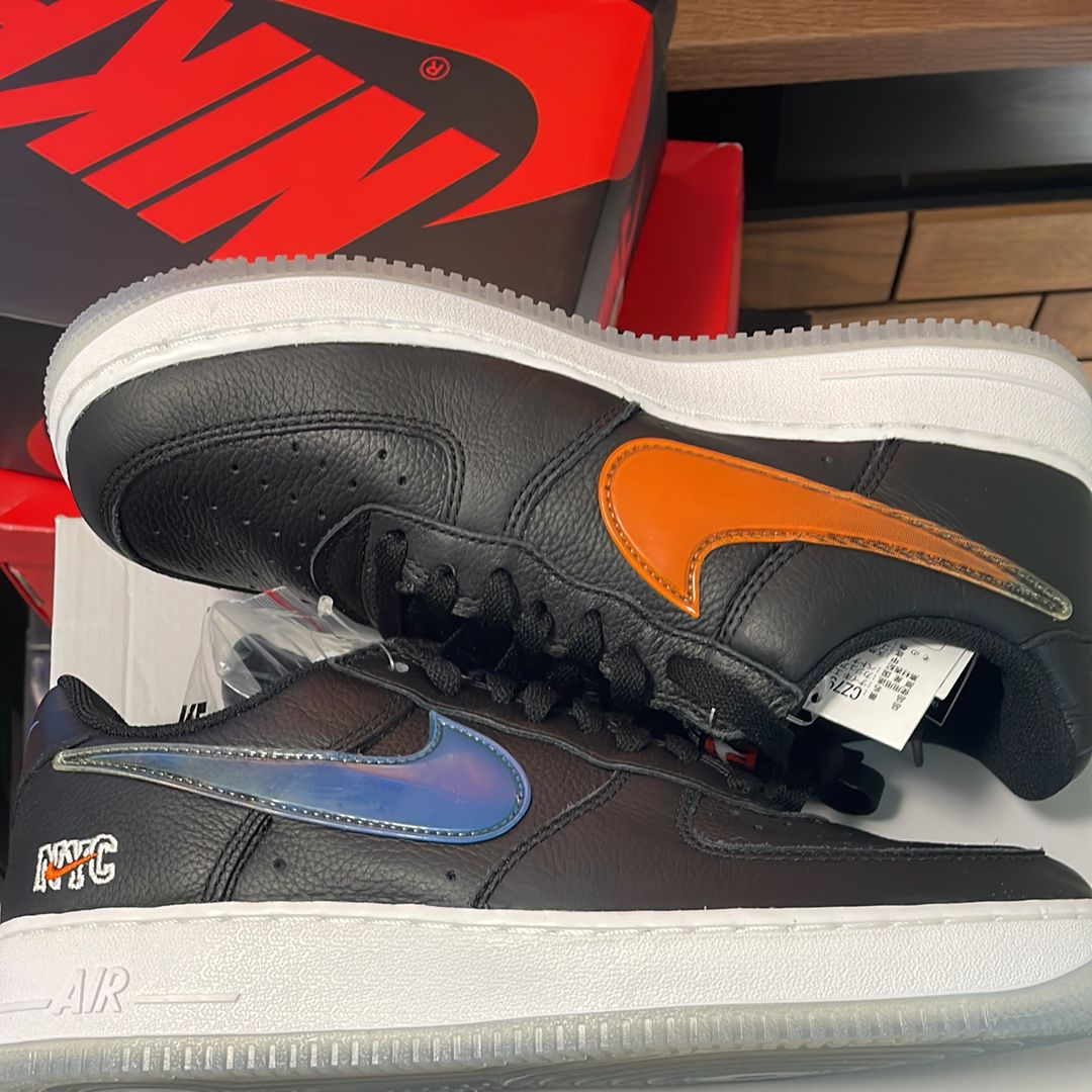 KITH × Nike Air Force 1 Low New York Knicks "Black/Brilliant Orange/Rush/Brilliant White"