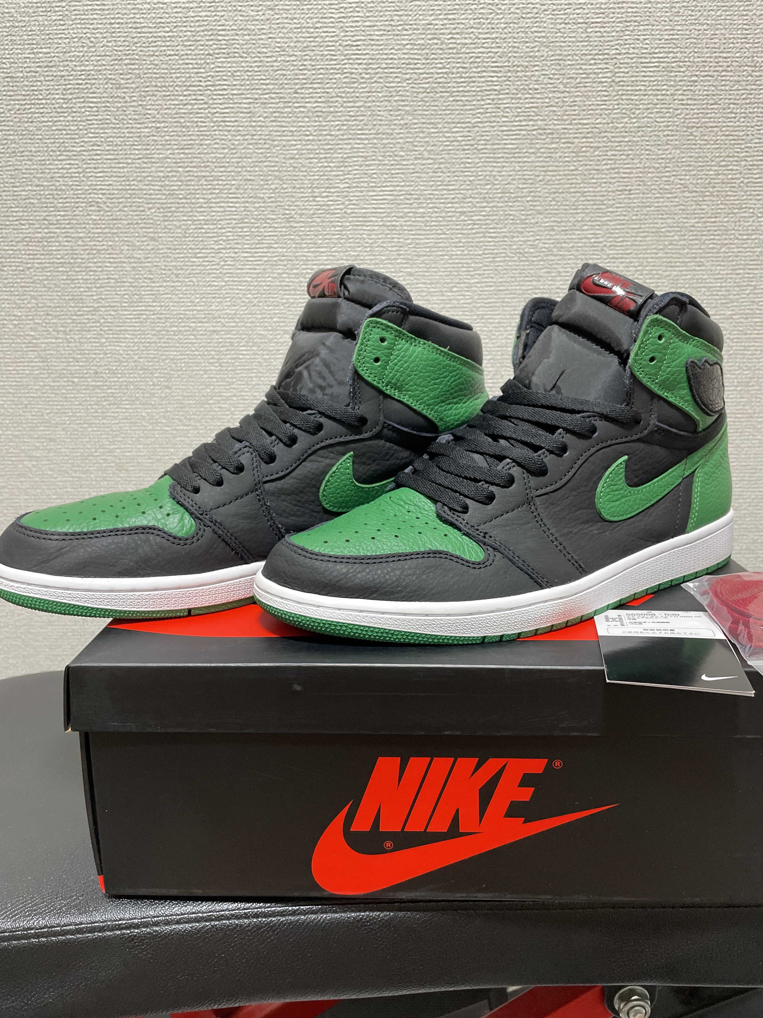 Nike Air Jordan 1 Retro High OG "Black/Pine Green" (2020)      