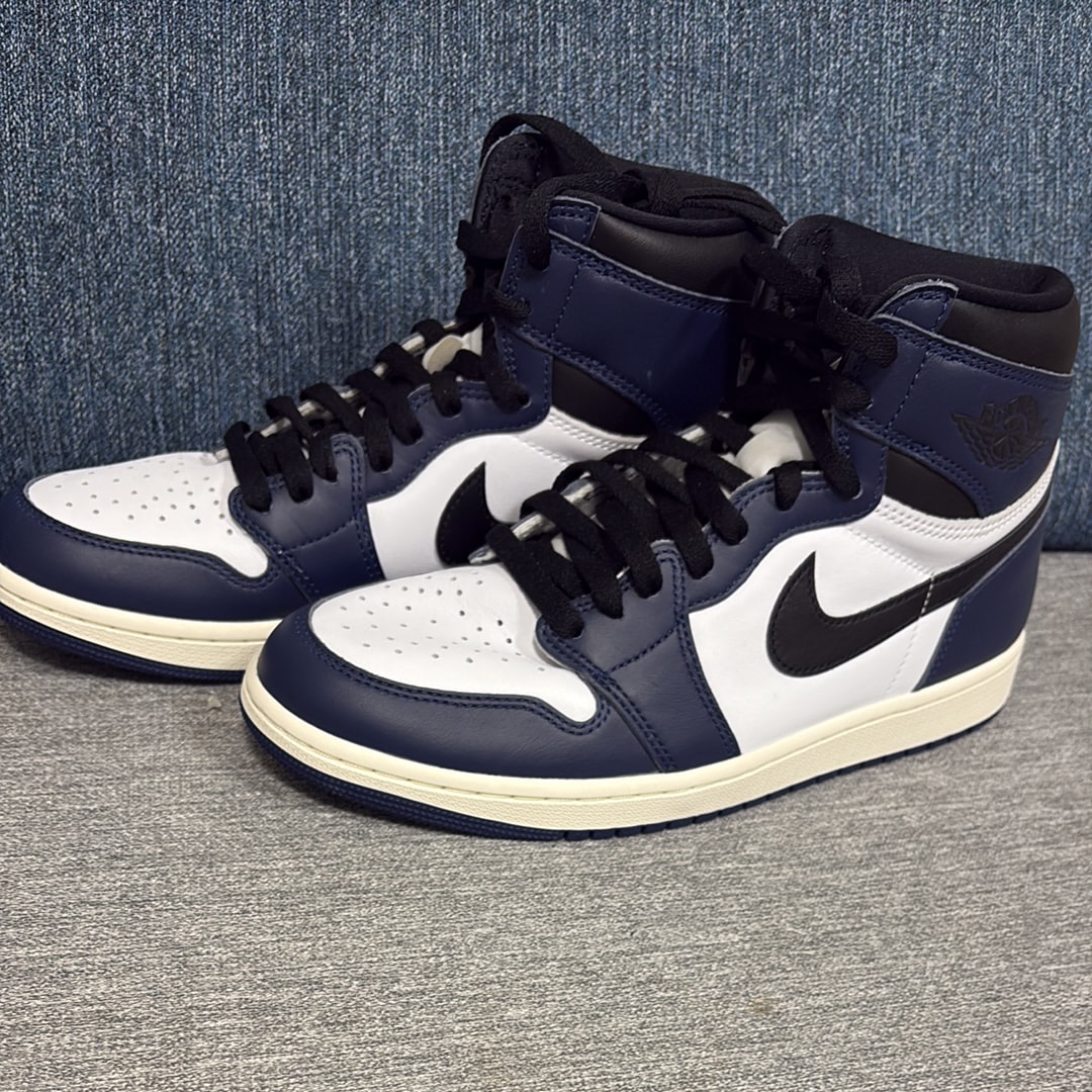 Nike Air Jordan 1 Retro High OG "Midnight Navy"