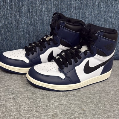 Nike Air Jordan 1 Retro High OG "Midnight Navy"