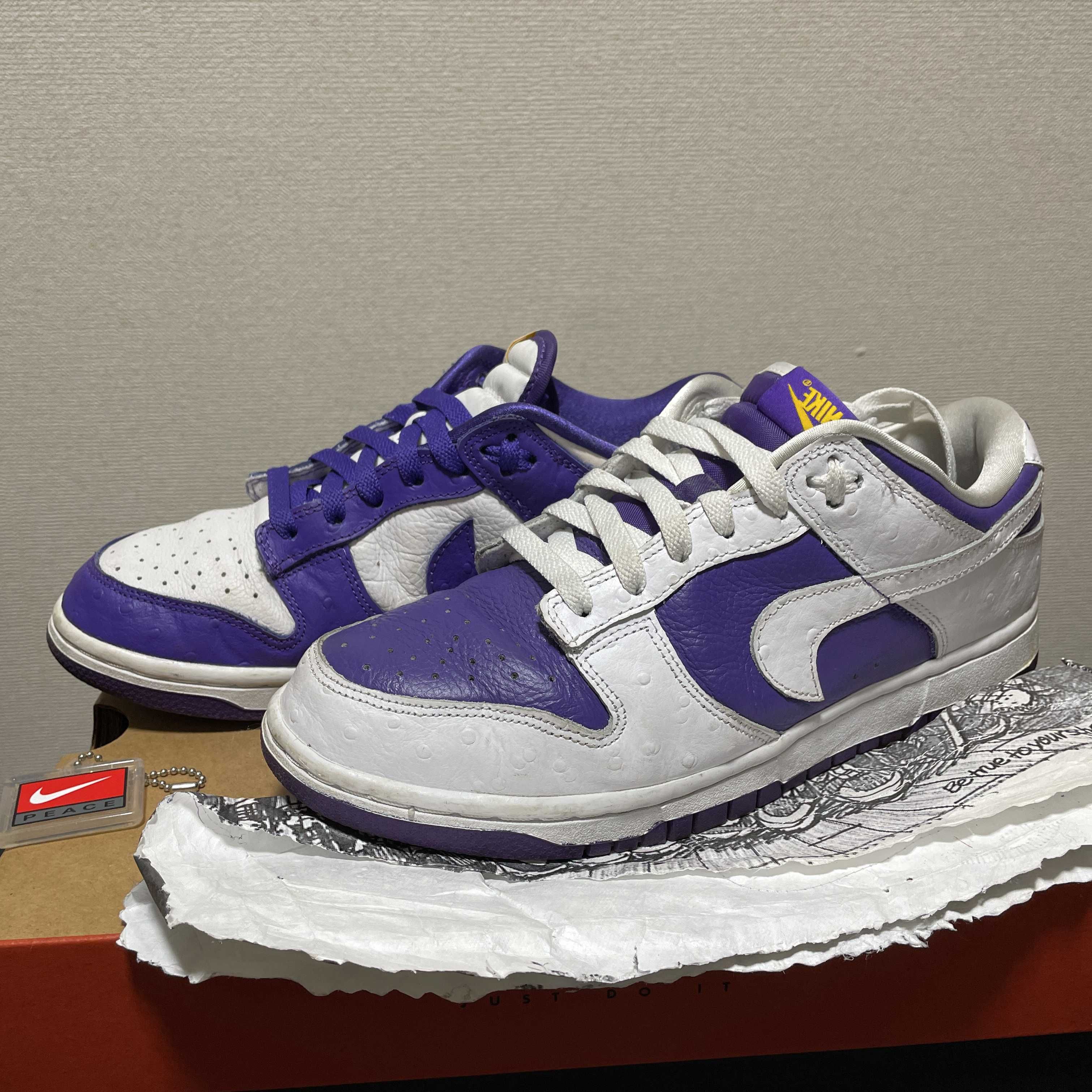 Nike Women's Dunk Low "Made You Look"