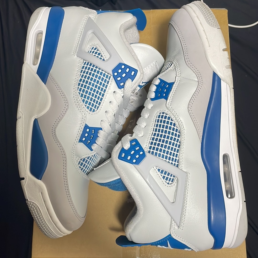 Nike Air Jordan 4 Retro "Industrial Blue"