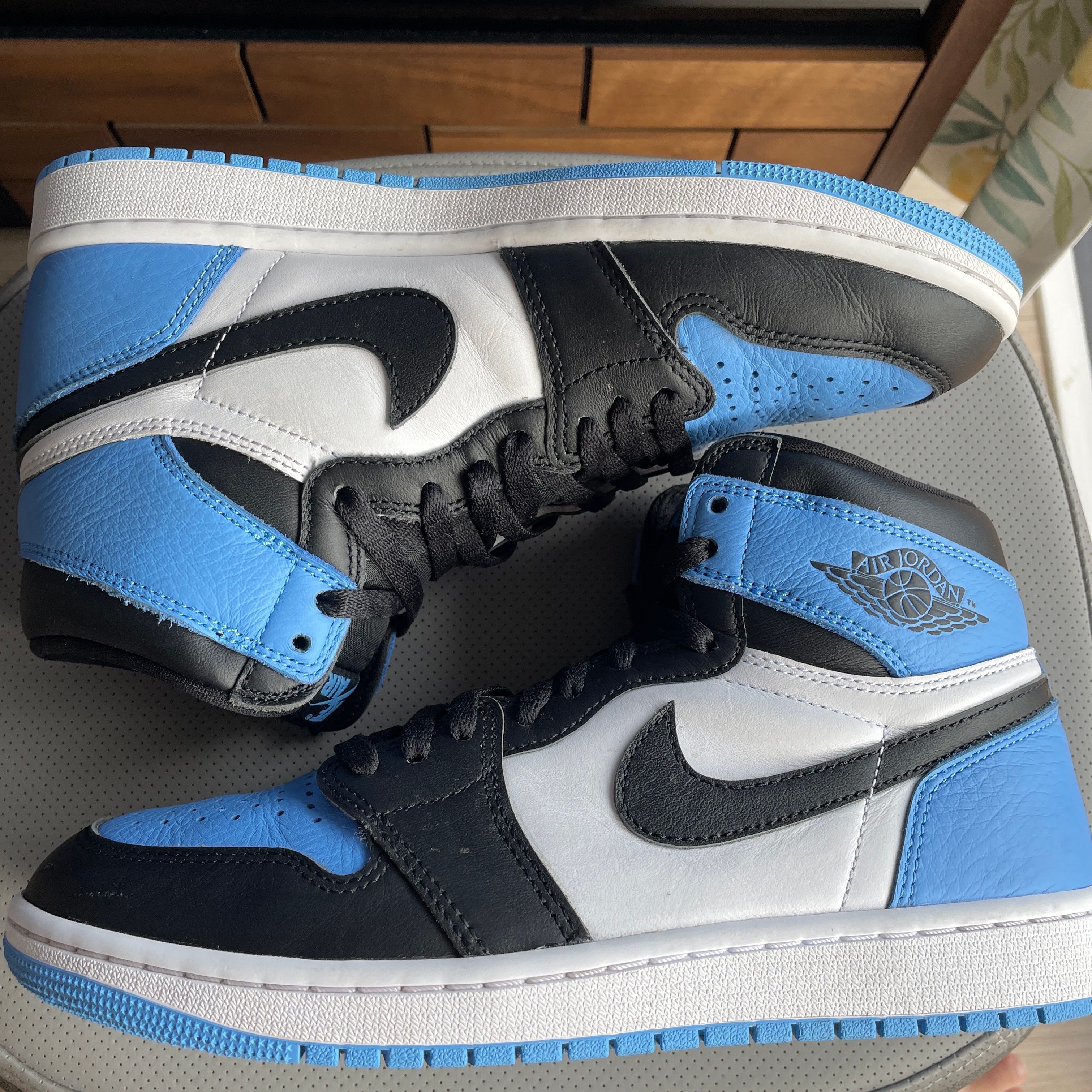 Nike Air Jordan 1 Retro High OG "University Blue/UNC Toe"