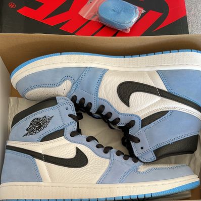 Nike Air Jordan 1 High OG "University Blue"