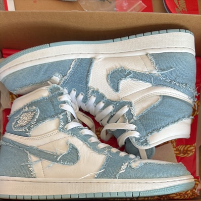 Nike Women's Air Jordan 1 High OG "Denim"